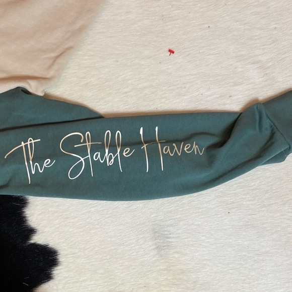 Levi's women's sweatshirt with raglan sleeves “The Stable Haven” - Picture 7 of 7